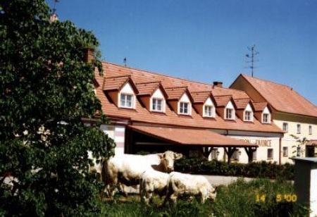 Pension and restaurant Dvorce Třeboň