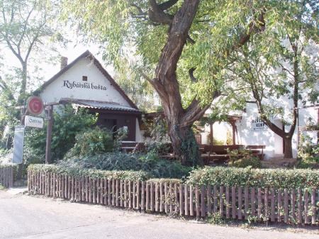 Rybářská bašta Vikletice - restaurant a ubytování (bungalov kemp, apartmány)