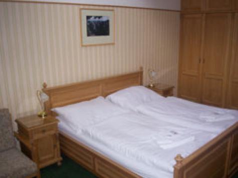Hotel 3