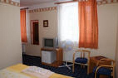 Hotel 3