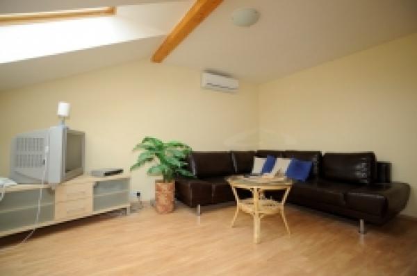 Bed & Breakfast Bed & Breakfast