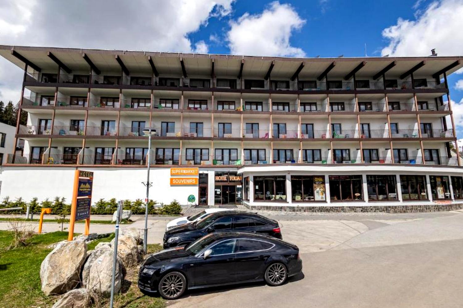 Hotel Hotel