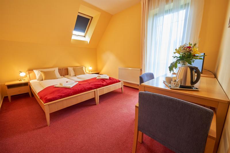 Bed & Breakfast Bed & Breakfast