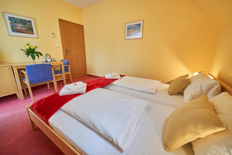 Bed & Breakfast singleparty