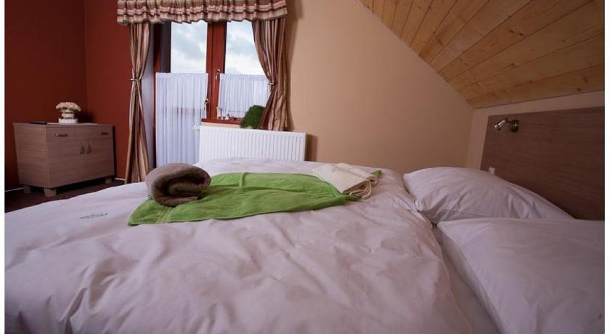 Bed & Breakfast 3