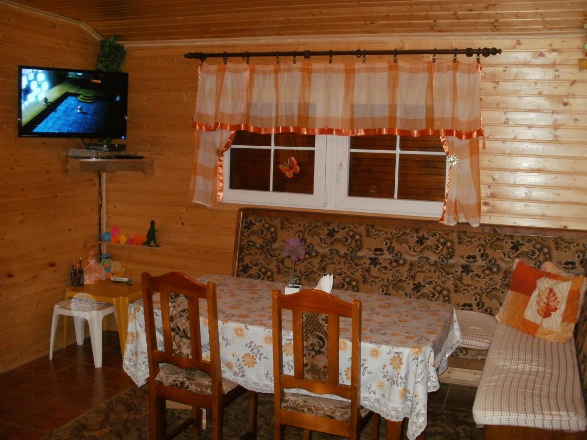 Holiday home (bungalow) swimming-pool