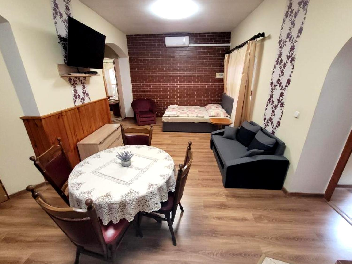 Bed & Breakfast / Pensione 3